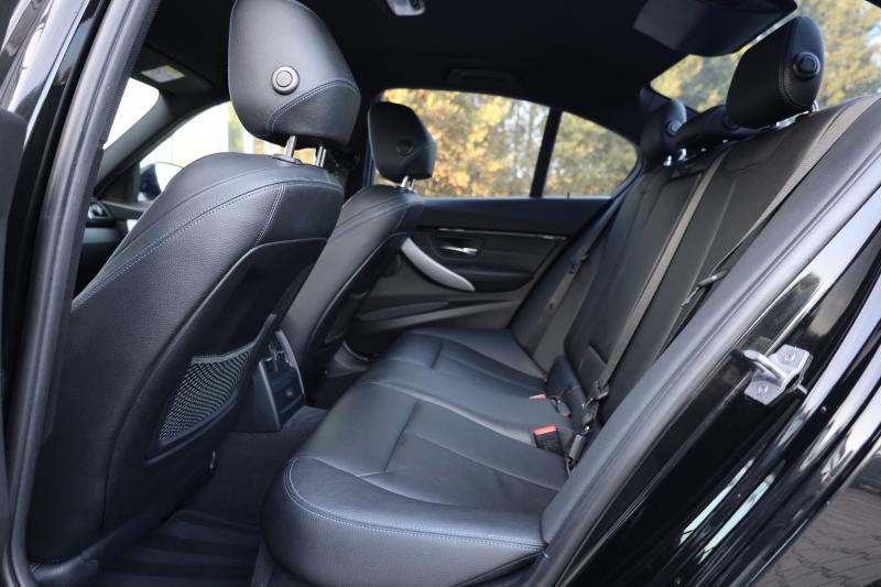 BMW - 318 - pic22