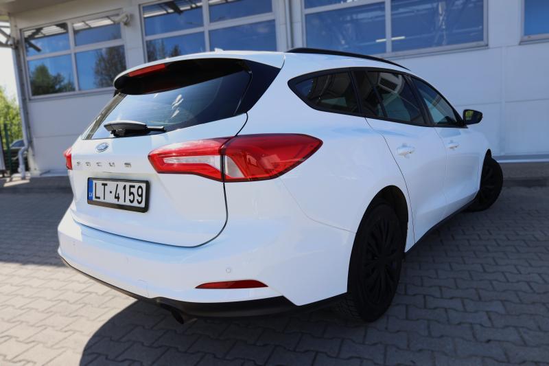 Ford - Focus - pic6