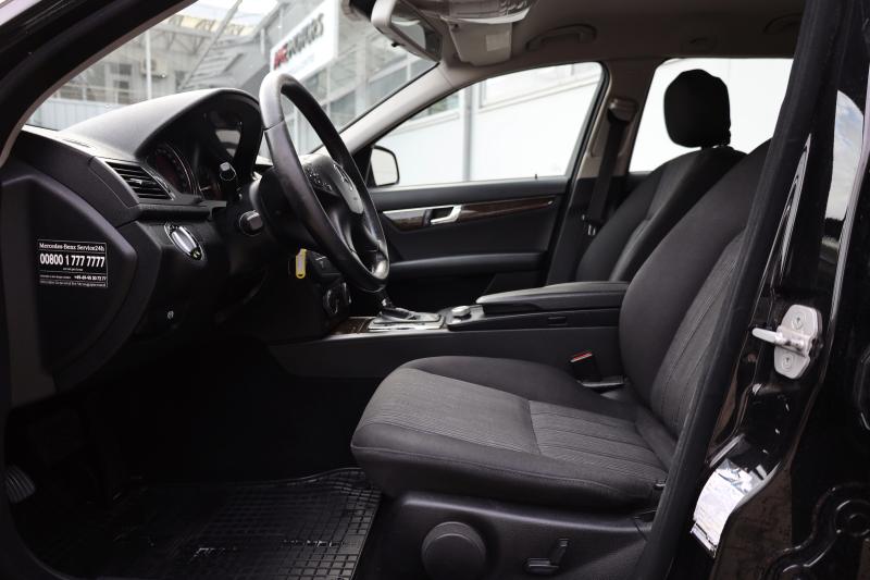 Mercedes-Benz - C220 - pic9