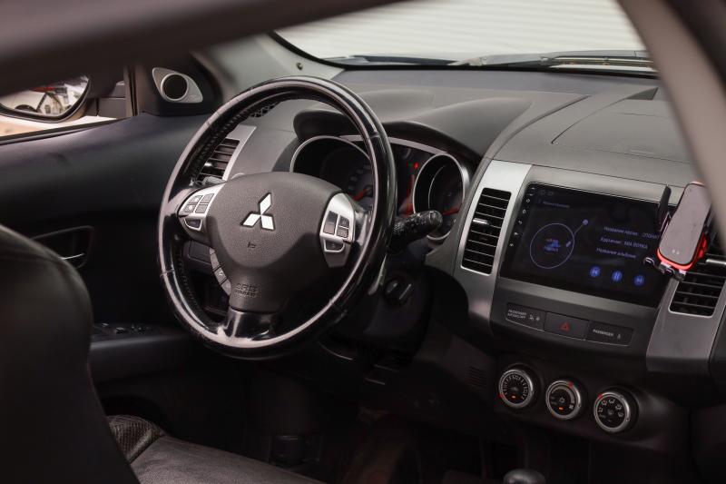 Mitsubishi - Outlander - pic19