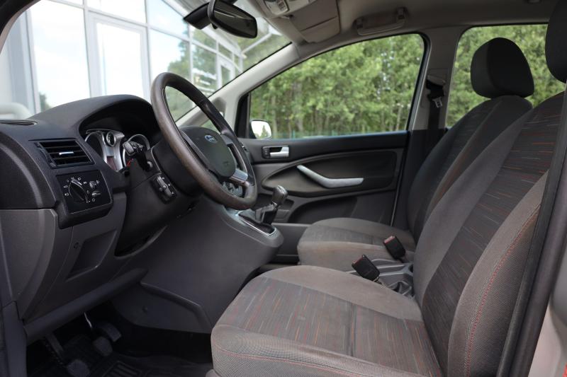 Ford - C-MAX - pic7