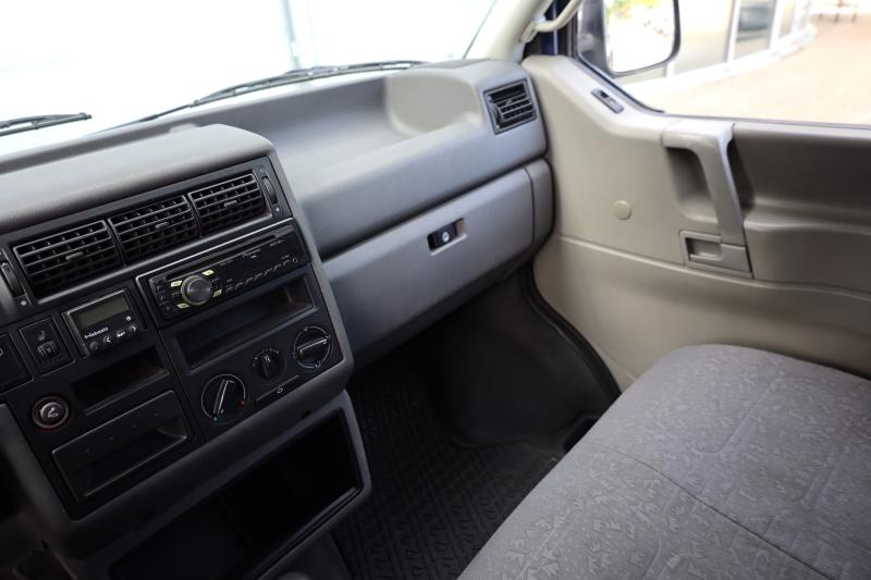 Volkswagen - Transporter - pic8