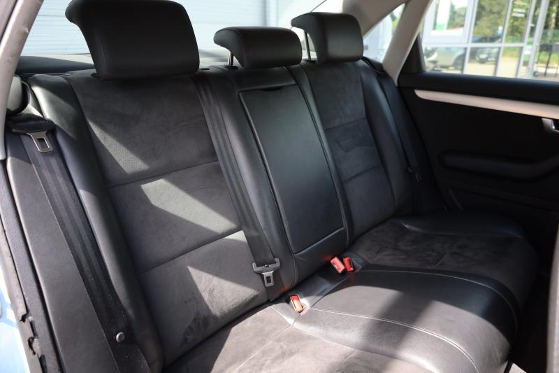 Audi - A4 - pic19