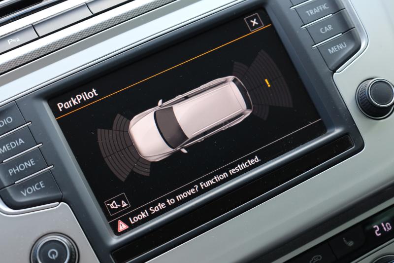 Volkswagen - Passat - pic23