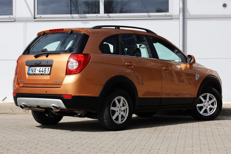 Chevrolet - Captiva - pic5
