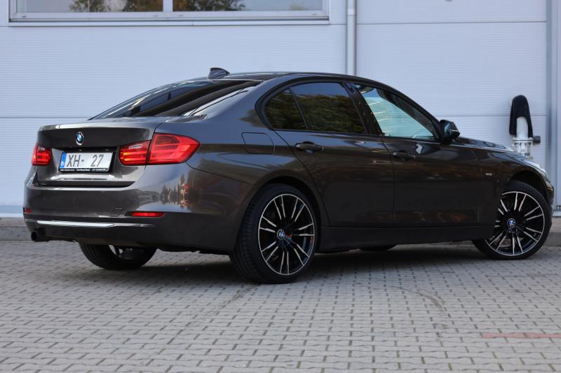 BMW - 320 - pic7