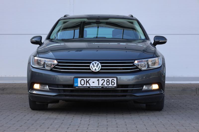 Volkswagen - Passat - pic3