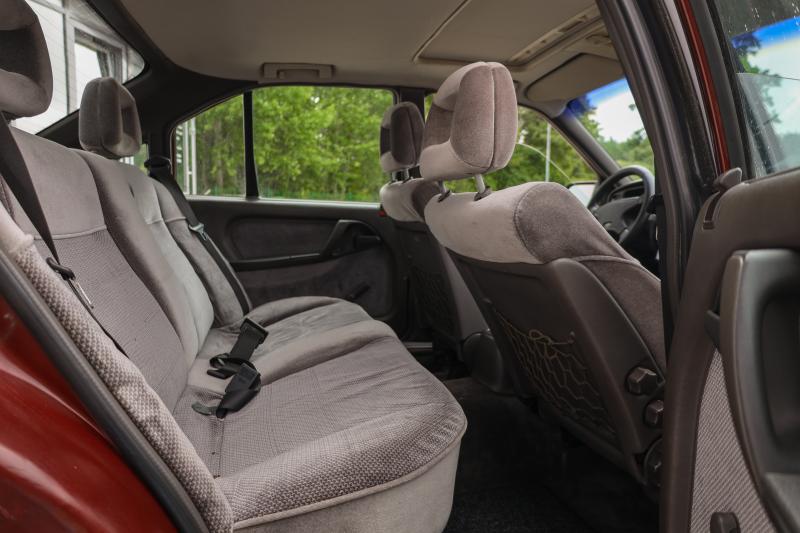Opel - Omega - pic13