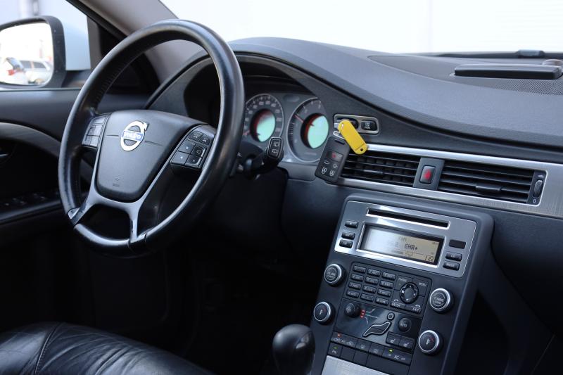 Volvo - V70 - pic11