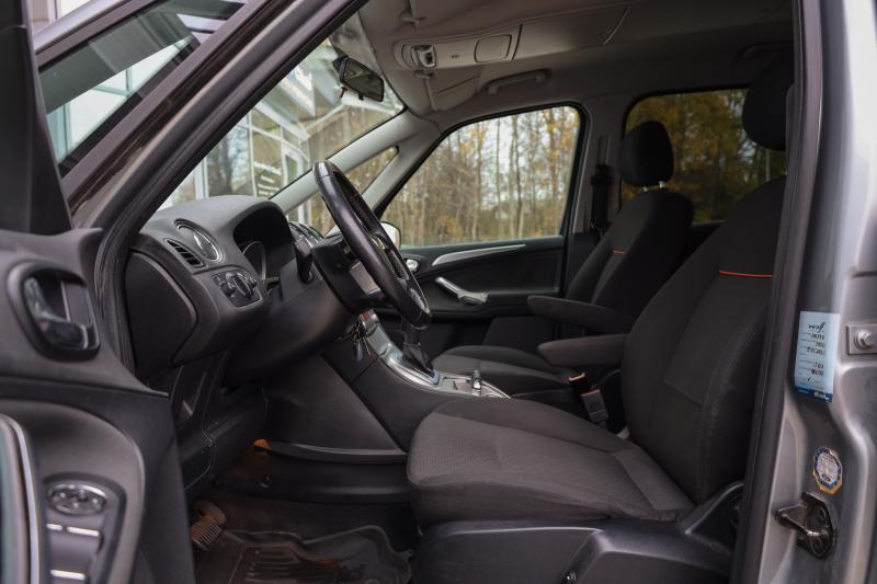 Ford - Galaxy - pic6
