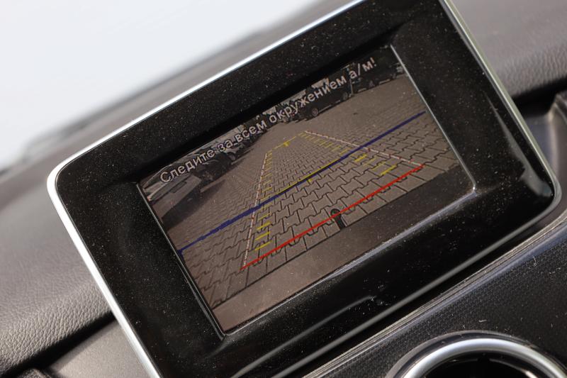 Mercedes-Benz - B180 - pic16