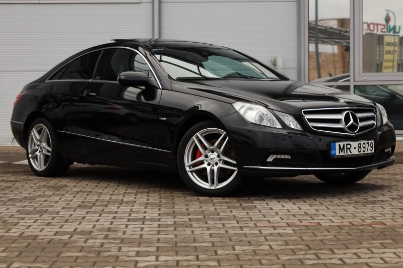 Mercedes-Benz - E350 - pic2