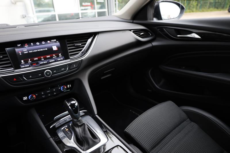 Opel - Insignia - pic9