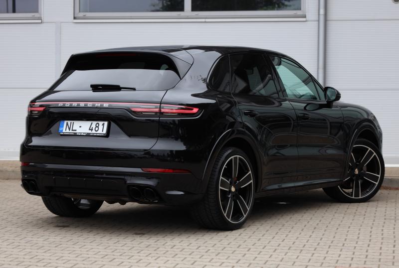 Porsche - Cayenne - pic11