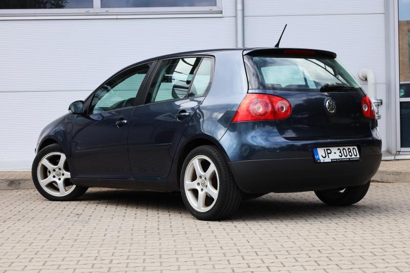 Volkswagen - Golf - pic4
