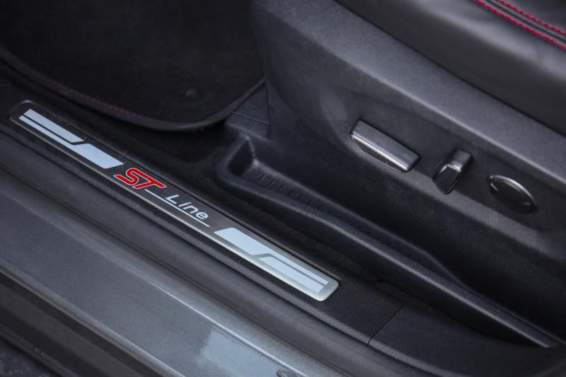 Ford - S-MAX - pic12