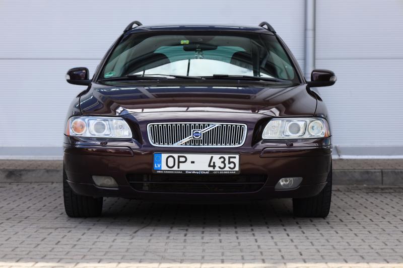 Volvo - V70 - pic3