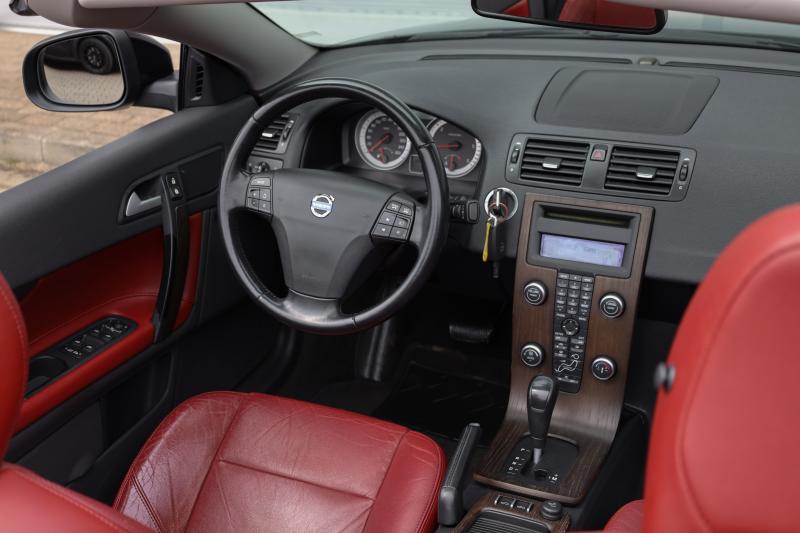 Volvo - C70 - pic15