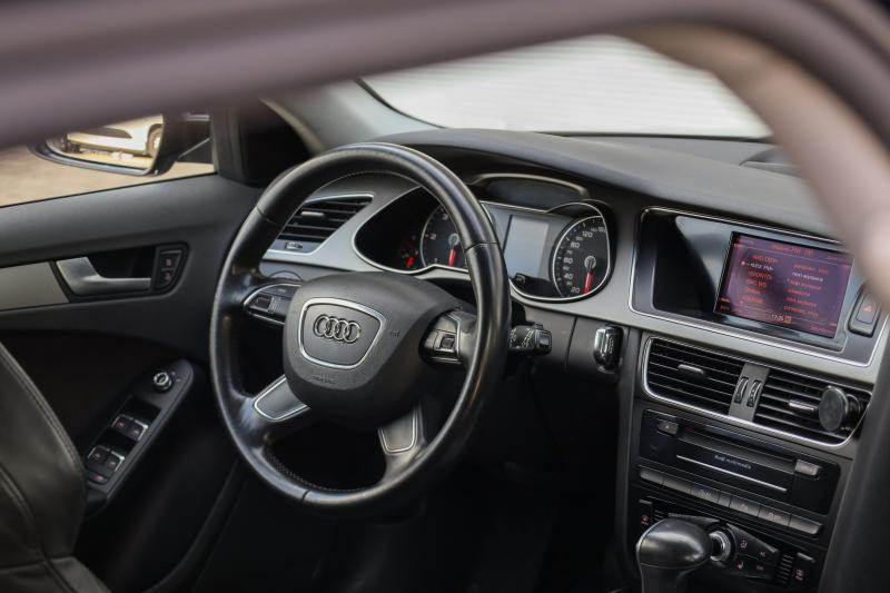 Audi - A4 - pic8