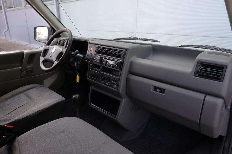Volkswagen - Transporter - pic11