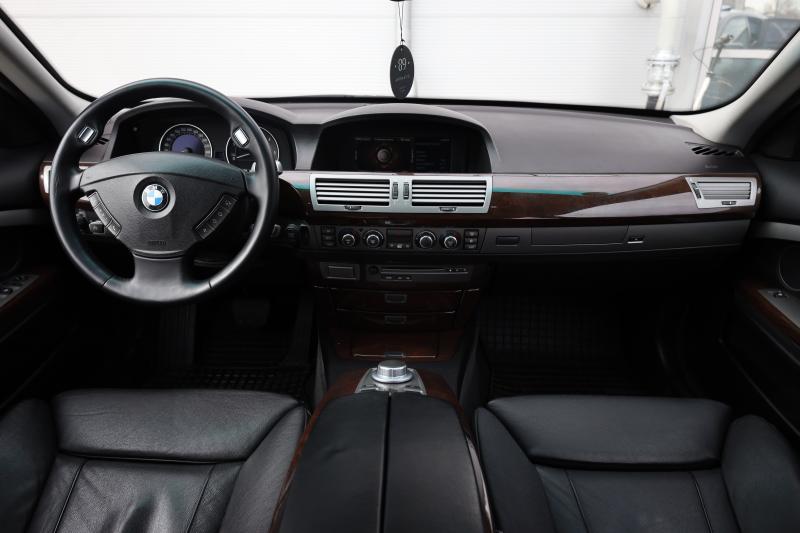 BMW - 730 - pic8