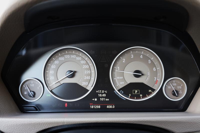 BMW - 320 - pic20