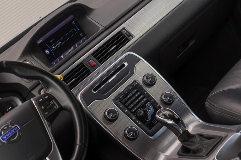 Volvo - XC70 - pic14
