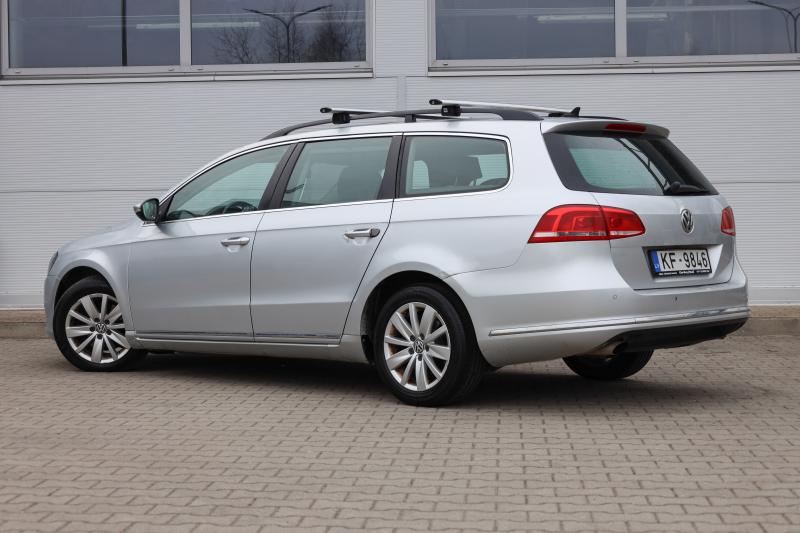 Volkswagen - Passat - pic5