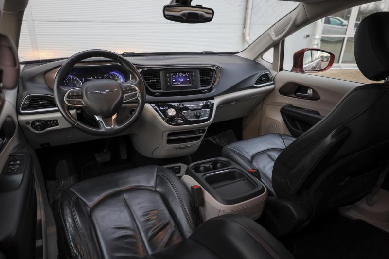 Chrysler - Pacifica - pic13