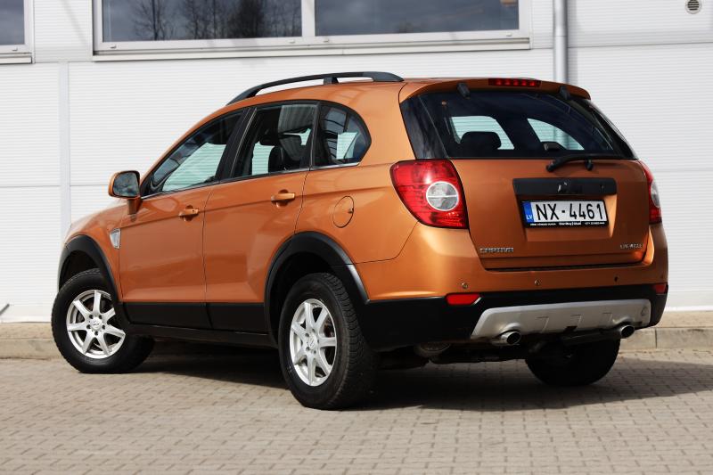 Chevrolet - Captiva - pic3