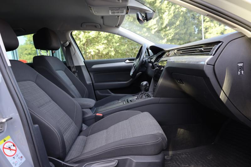 Volkswagen - Passat - pic15