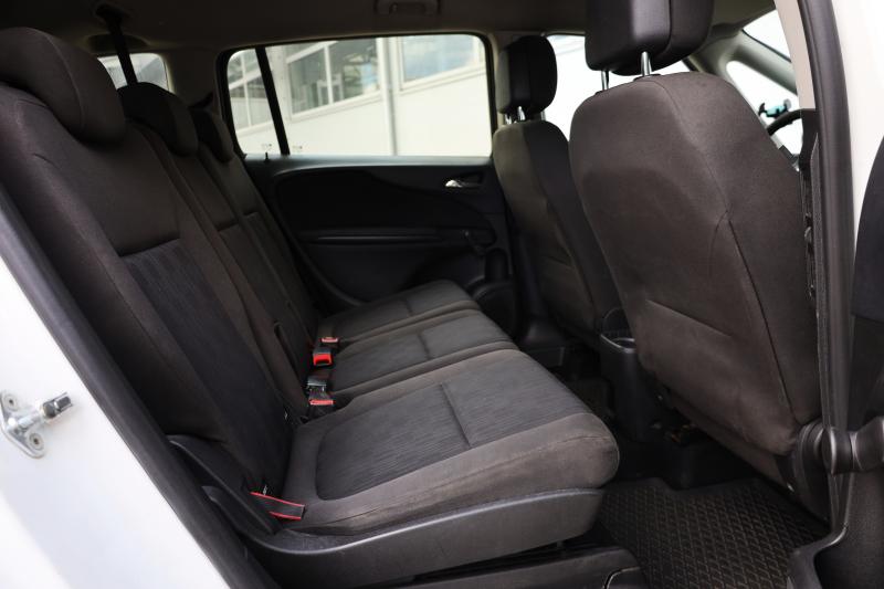 Opel - Zafira - pic12