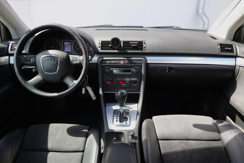 Audi - A4 - pic8