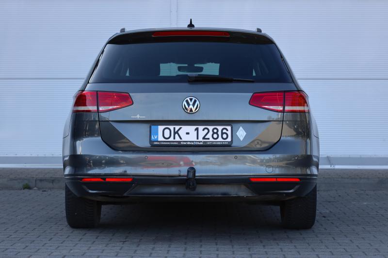 Volkswagen - Passat - pic7
