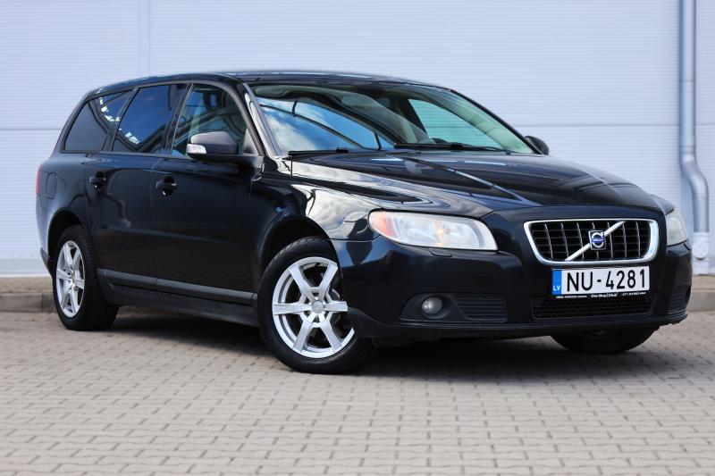 Volvo - V70 - pic3