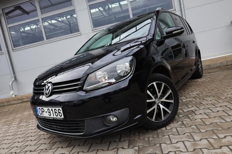 Volkswagen - Touran - pic2