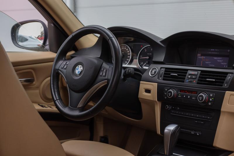BMW - 320 - pic19