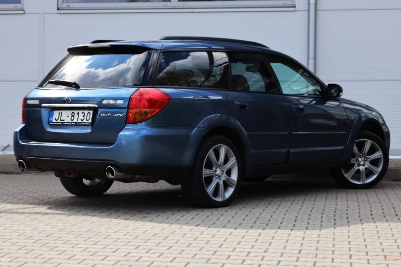 Subaru - Outback - pic6