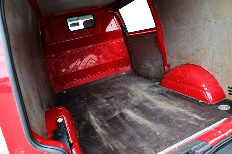 Volkswagen - Transporter - pic7