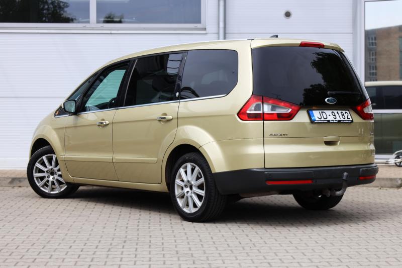 Ford - Galaxy - pic4