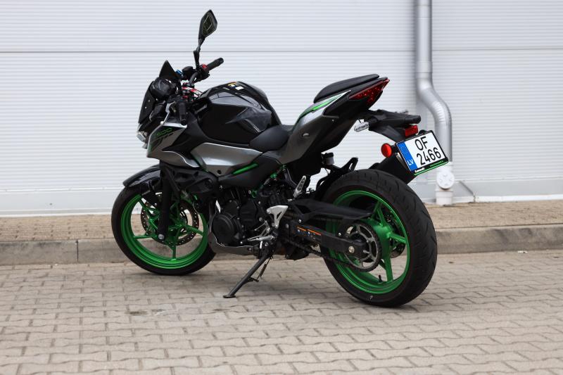 Kawasaki - Z - pic3