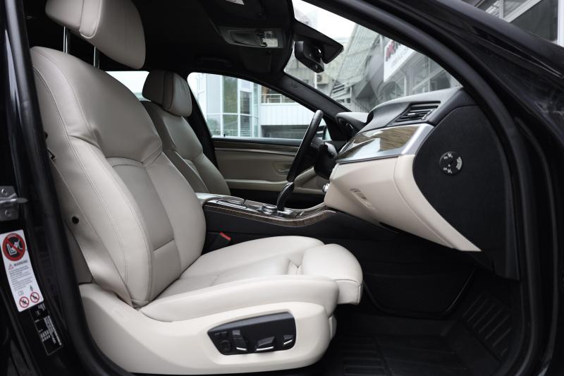 BMW - 520 - pic24