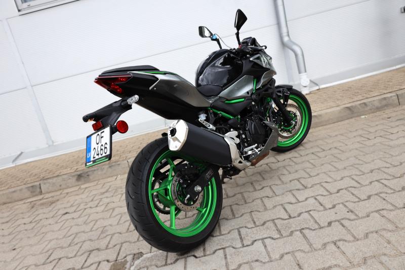 Kawasaki - Z - pic5