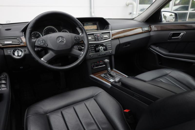 Mercedes-Benz - E200 - pic8