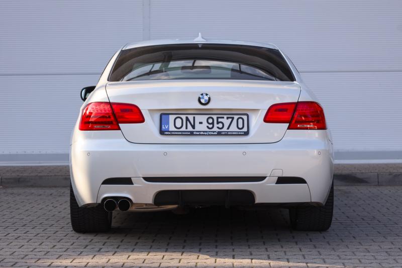 BMW - 320 - pic10