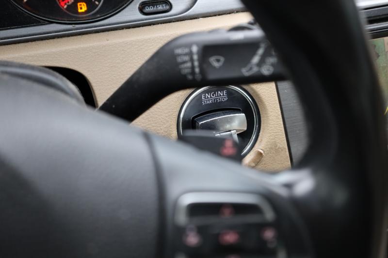 Volkswagen - Passat - pic16