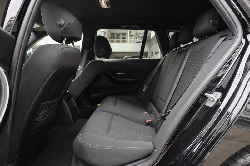 BMW - 320 - pic15