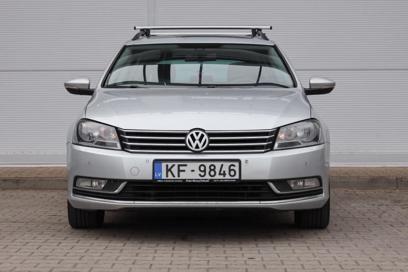 Volkswagen - Passat - pic2