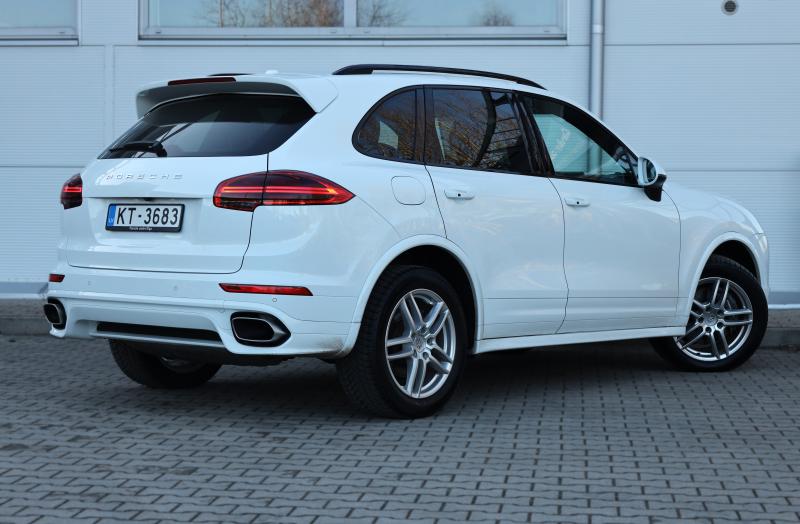 Porsche - Cayenne - pic6