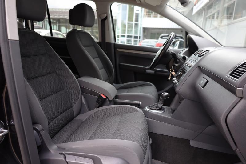 Volkswagen - Touran - pic16
